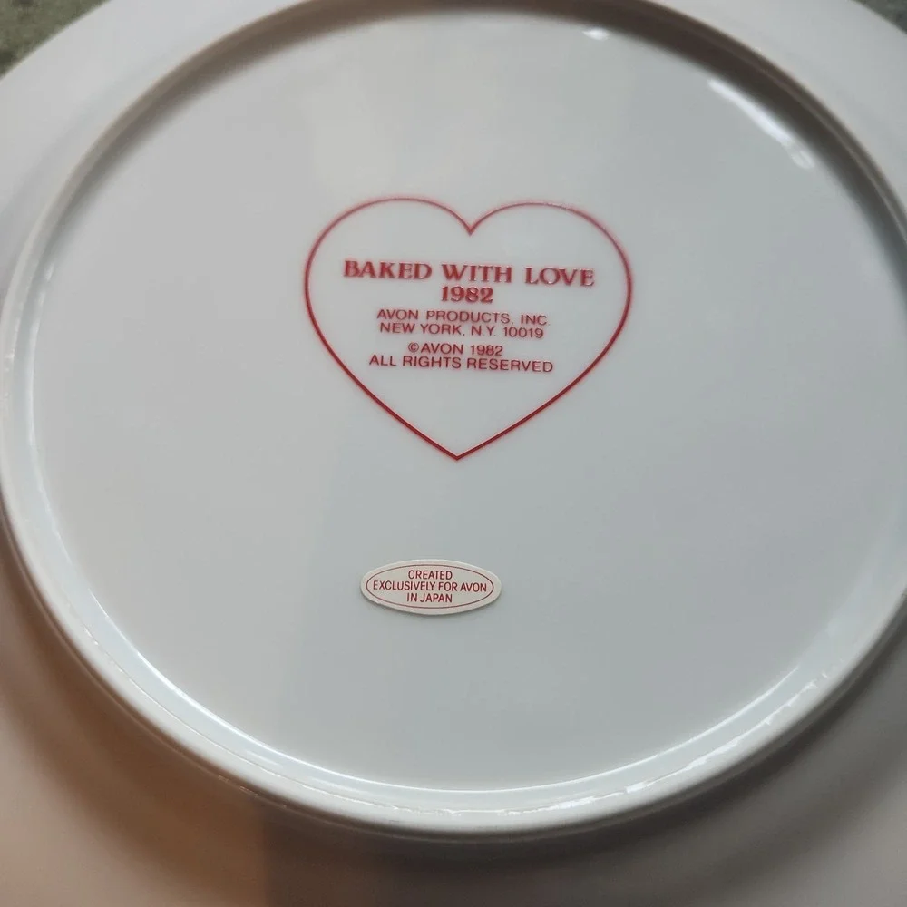 AVON Vintage 1982 Porcelain 9